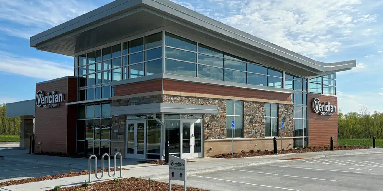 Veridian Credit Union transforms member support with Webex Contact Center