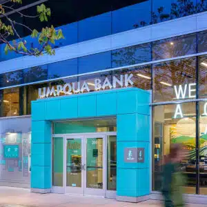 How AI Enhanced Customer Experience at Umpqua Bank